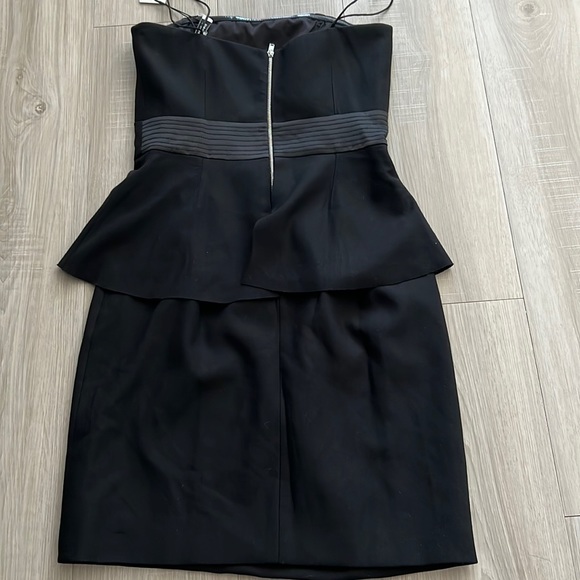 NWT Elizabeth and James strapless dress - Picture 5 of 10